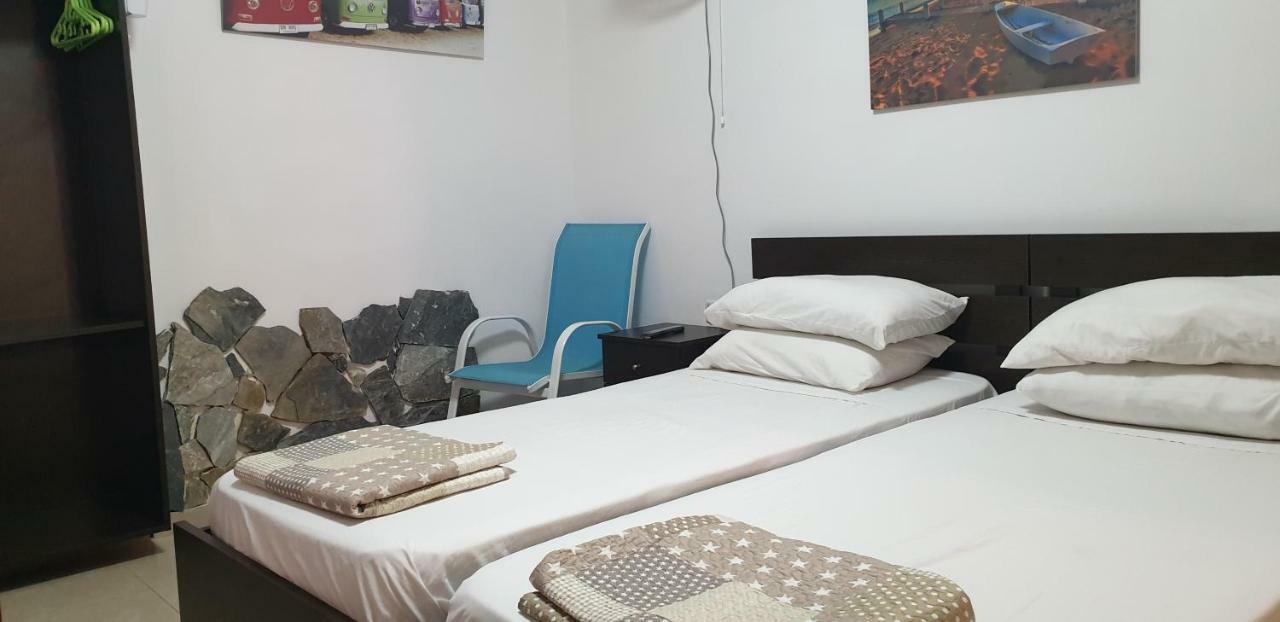 Marina'S Rooms Xrisopolitissa Larnaca Exterior foto
